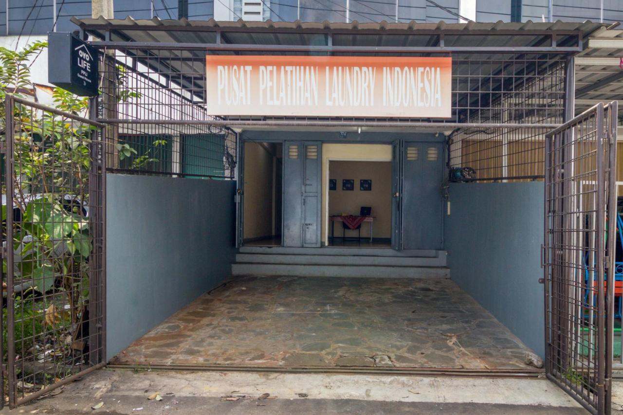 Oyo Life 3149 Guest House Ppli Bandung Exterior photo