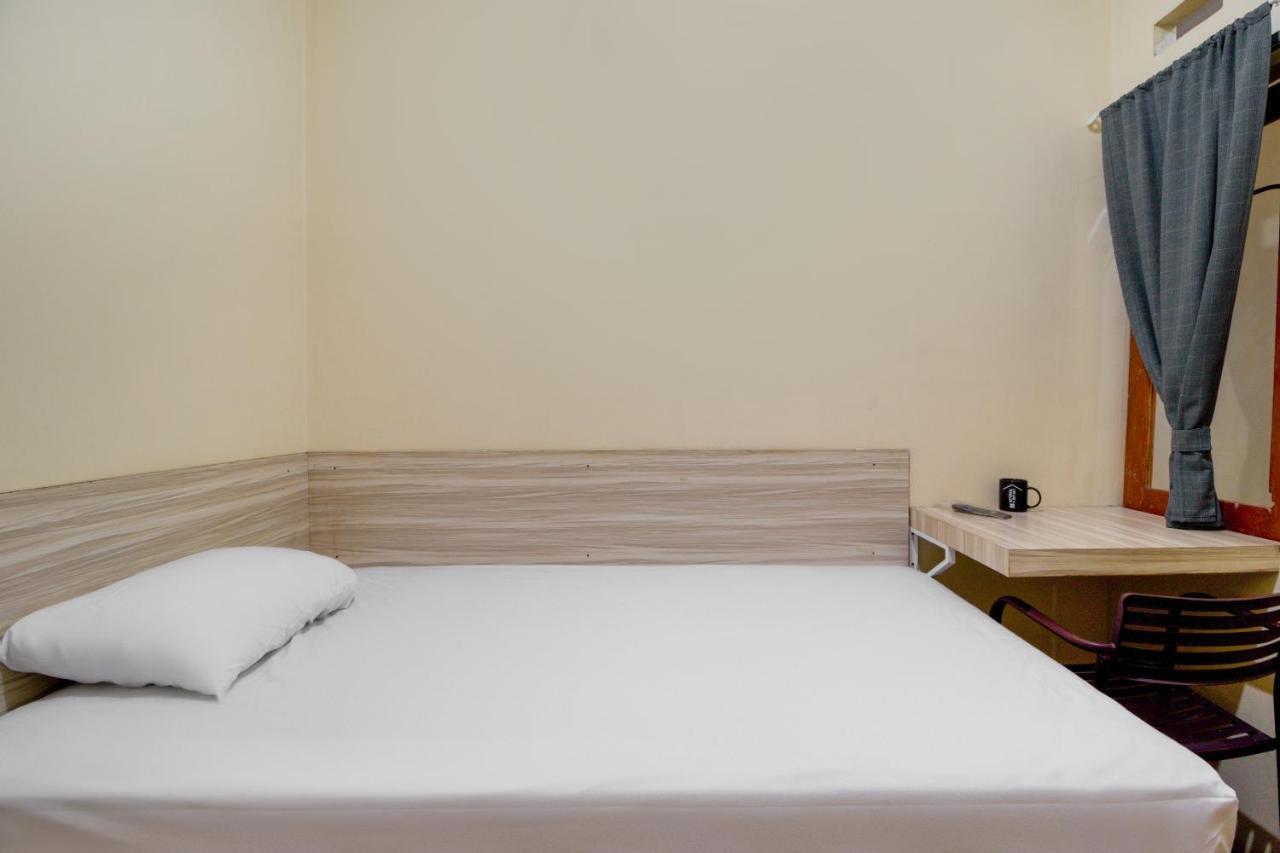 Oyo Life 3149 Guest House Ppli Bandung Exterior photo